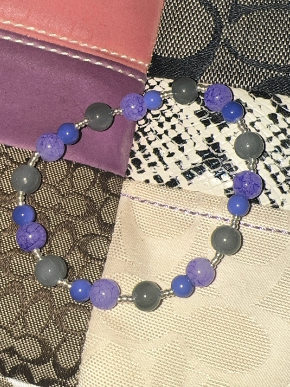 -Purple and Gray- Beaded Bracelet💜🩶